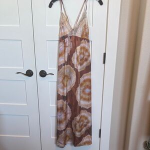 Elegant Tie-Dye Maxi Dress